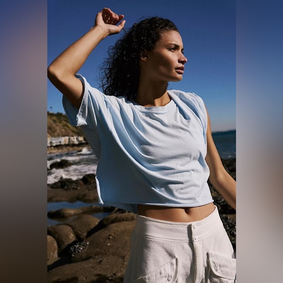 Free People Movement Inspire Tee Misty Skies Blue Size XS NWOT - Picture 2 of 6